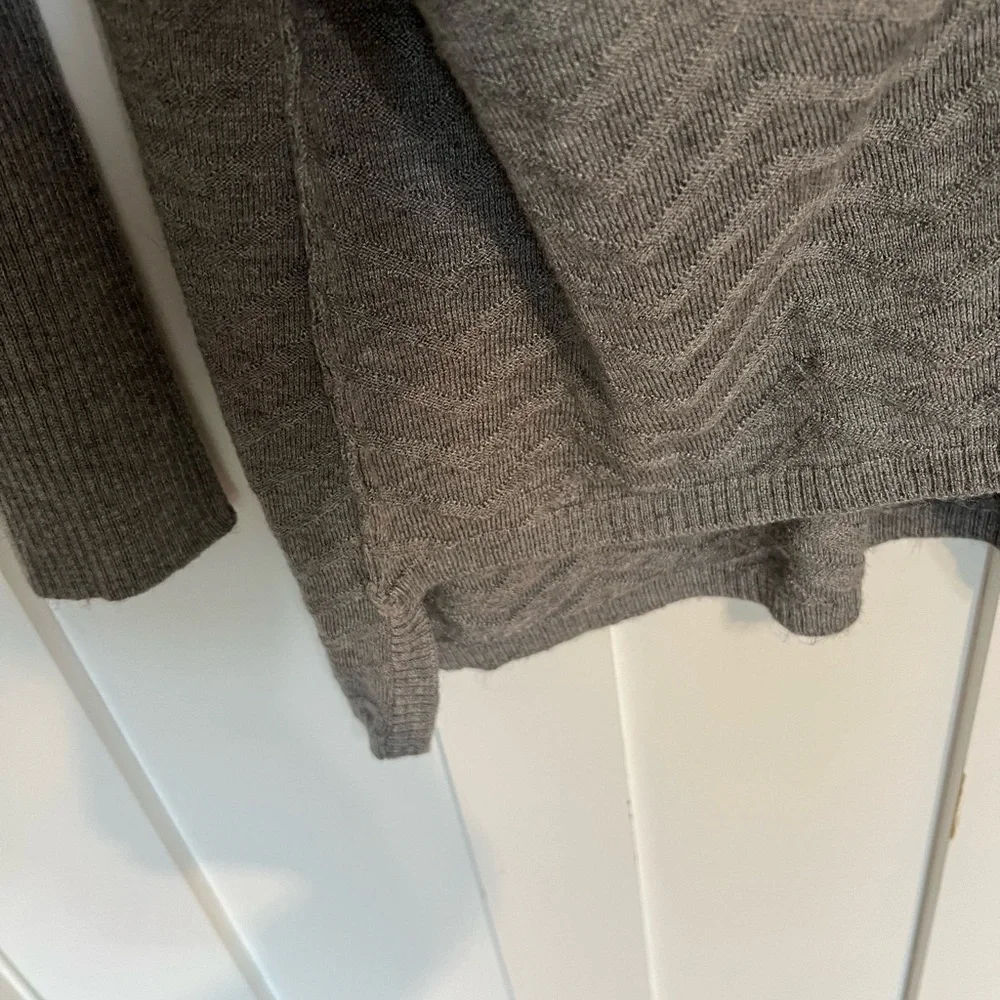 Soft Surroundings Gray Cowl Neck Sweater Raw hem detail size XL